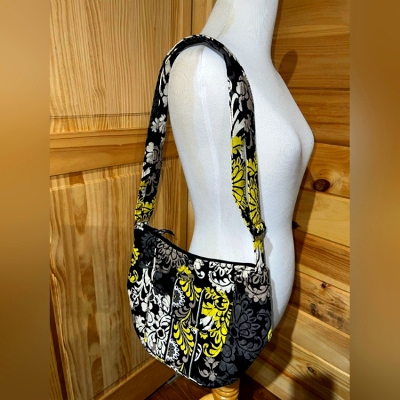 Vera Bradley Handbags - Retired like new 2010 Vera Bradley cross body shoulder bag
